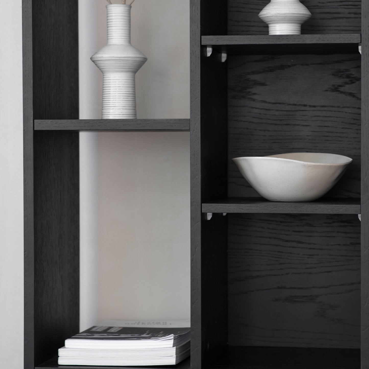 Barbican Display Unit Black / Walnut