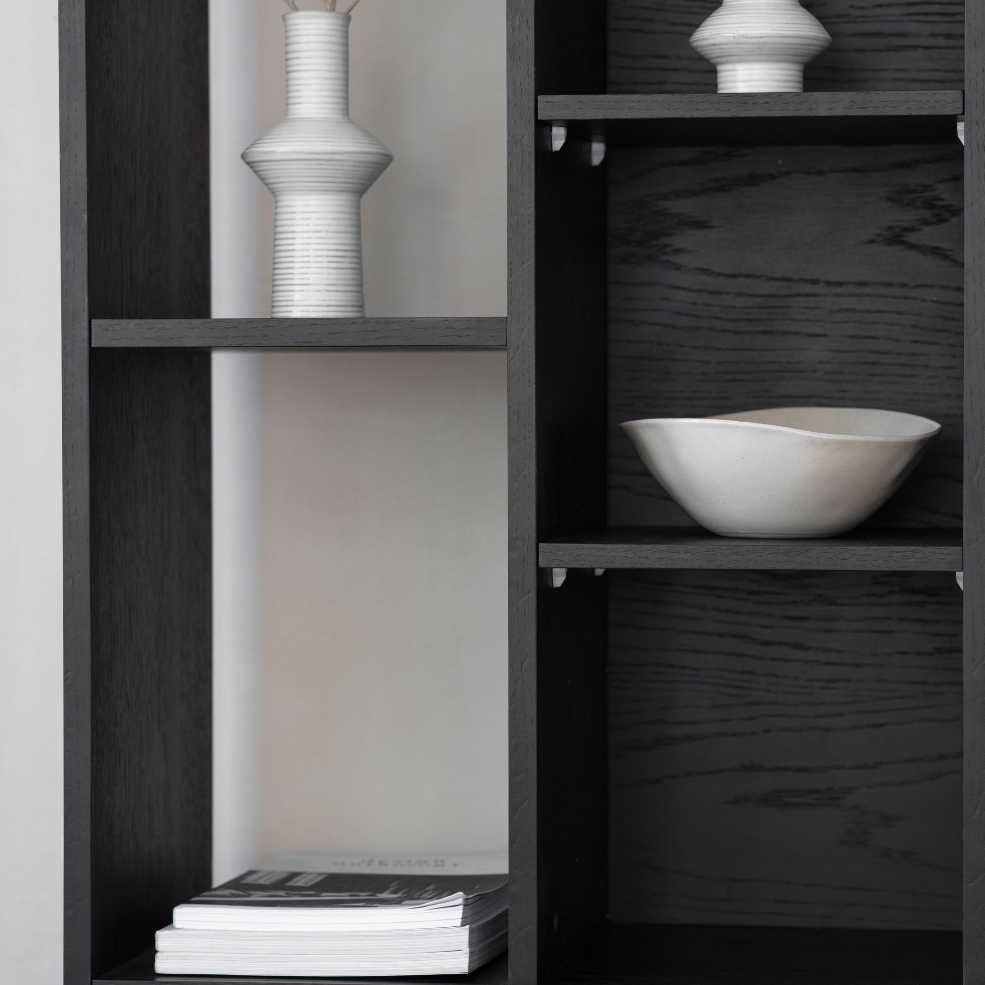 Barbican Display Unit Black / Walnut
