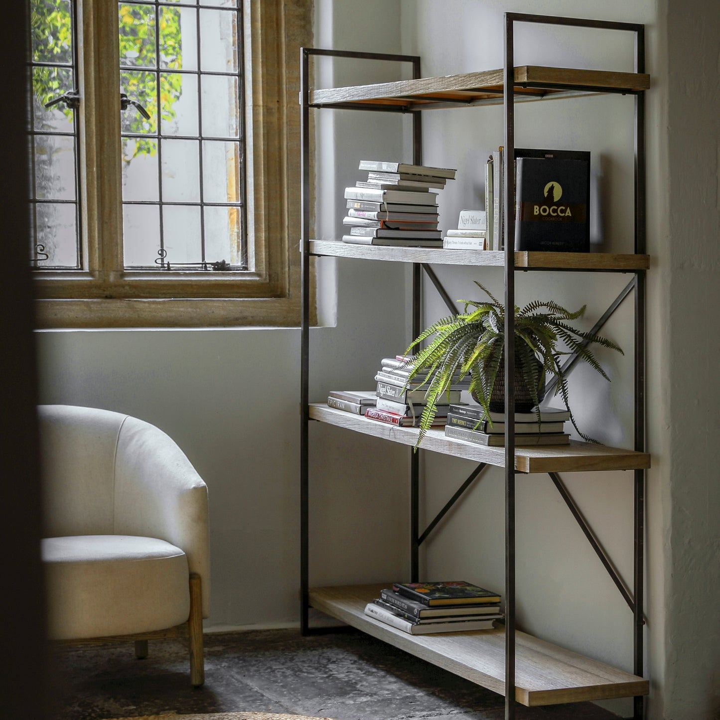 Brogdale Display Unit Black / Natural