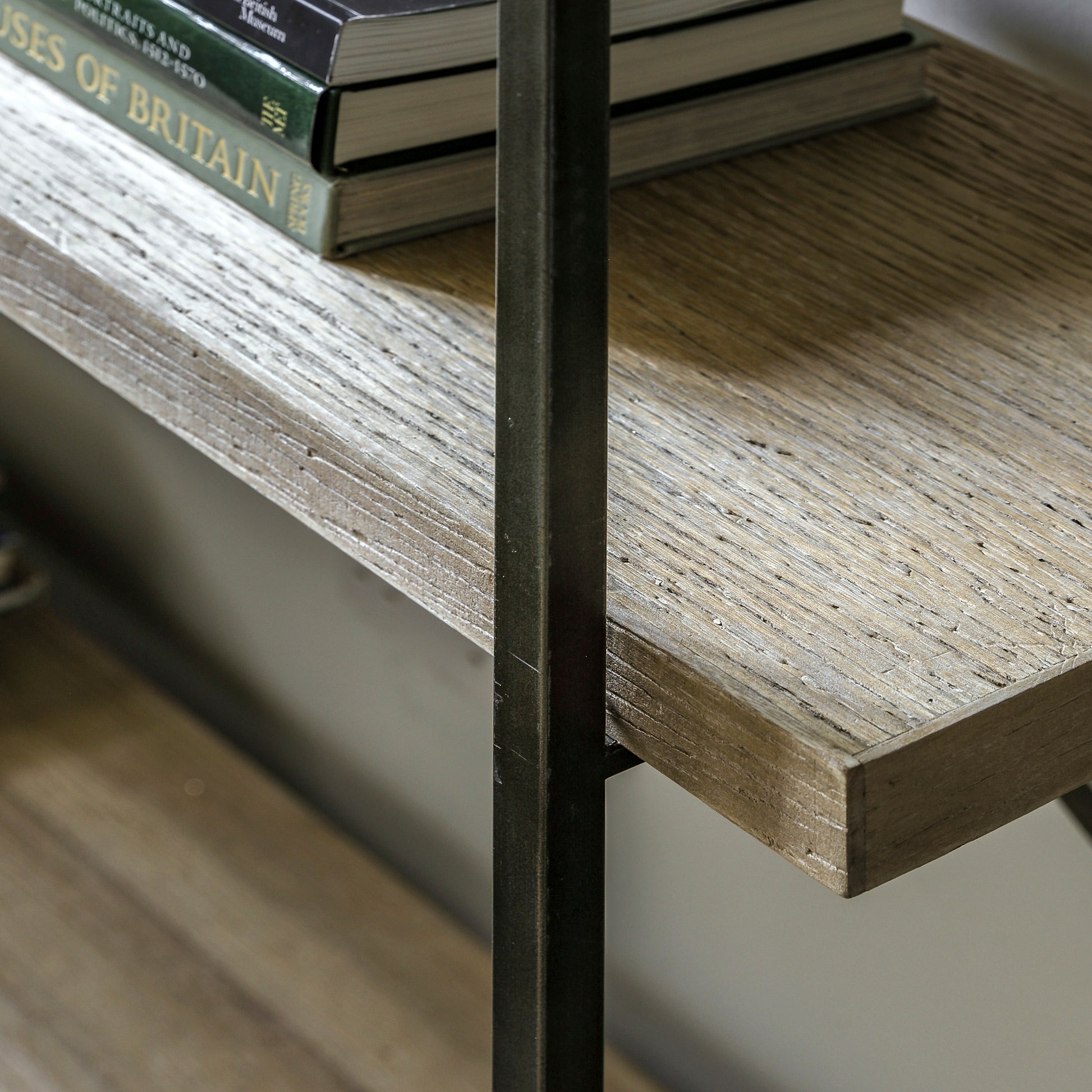 Brogdale Display Unit Black / Natural