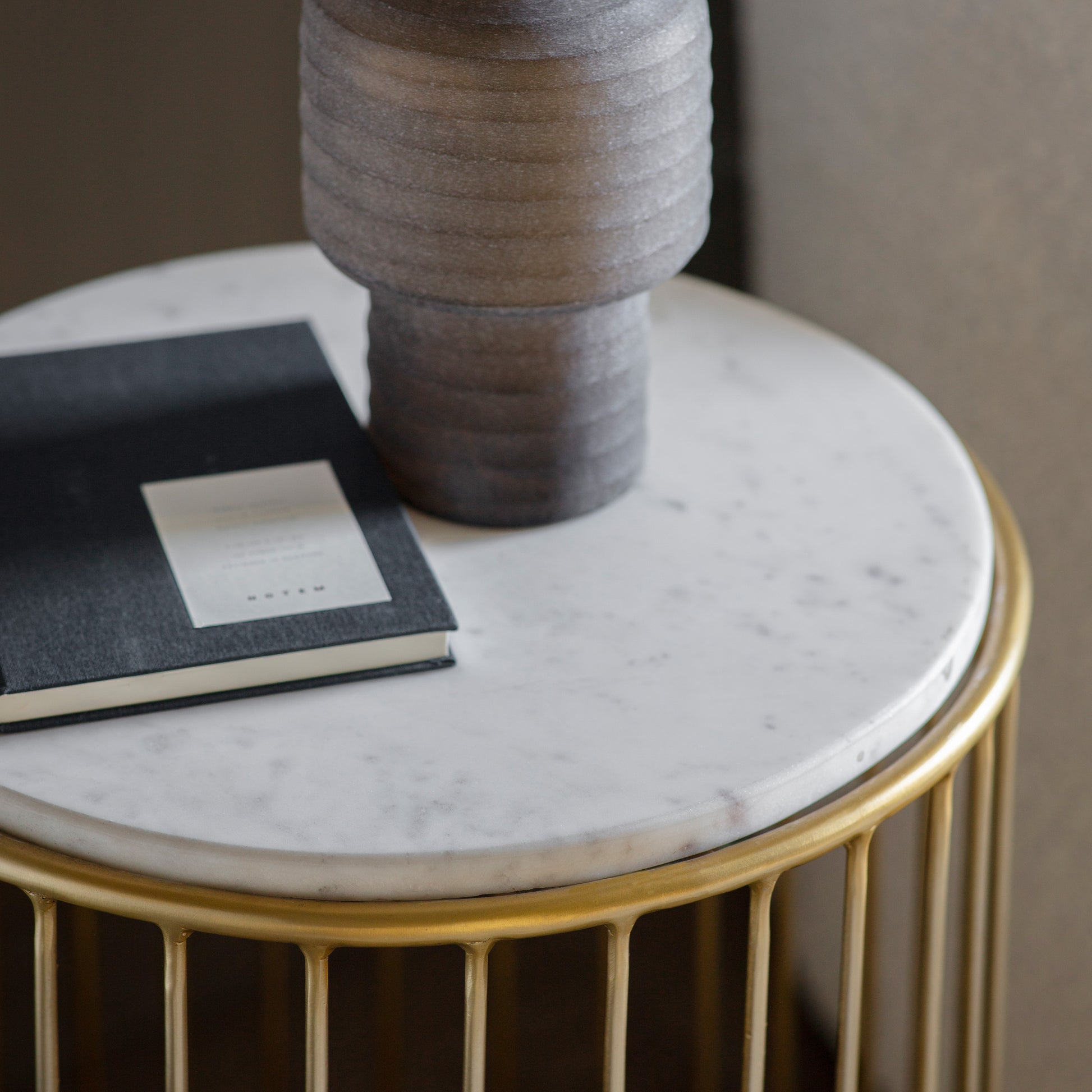 Riley Side Table Gold Gold / White