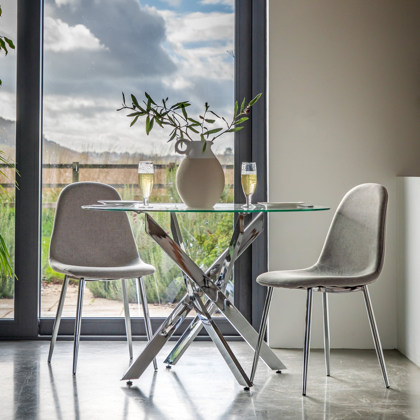 Ramsey Dining Table Chrome / Clear